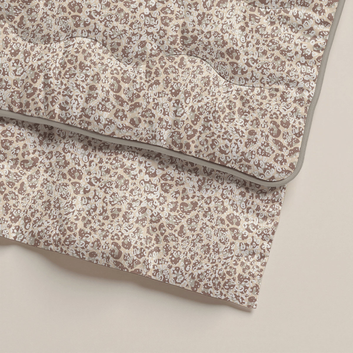 Zelesta Comfort Design Bettdecke - Sand Panther