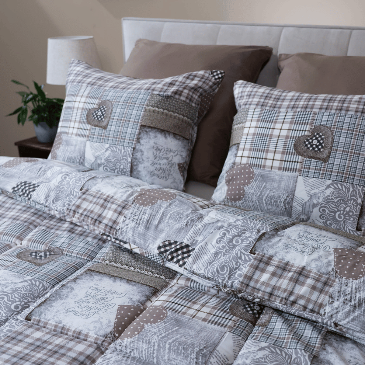 Zelesta Comfort Design Sommerbettdecke - Patchwork Hearts