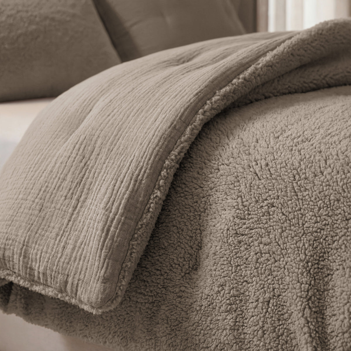 Zelesta Special Teddy Baumwoll-Musselin-Bettdecke – Taupe