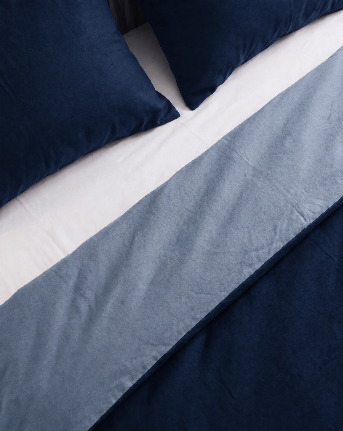 Zelesta Comfort Duo Seamless Duvet - Blue & Marine Blue