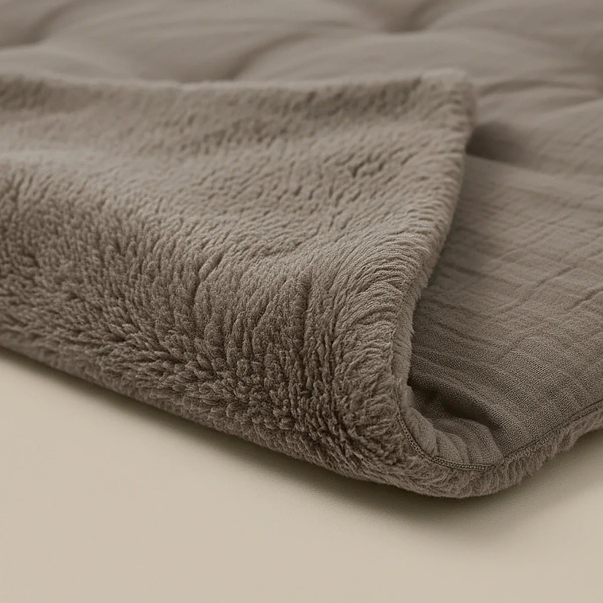 Zelesta Special Teddy Baumwoll-Musselin-Bettdecke – Taupe